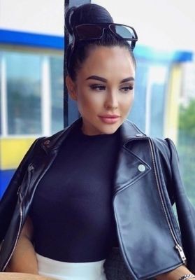 жирная телка Вика, закажите онлайн